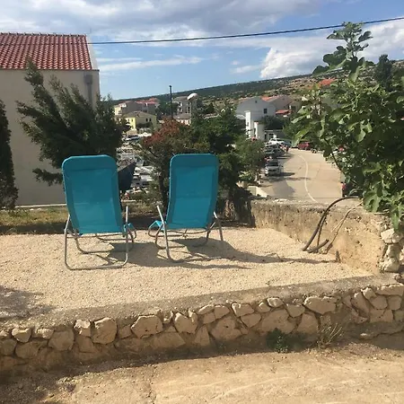 Stone & Salt Apartment